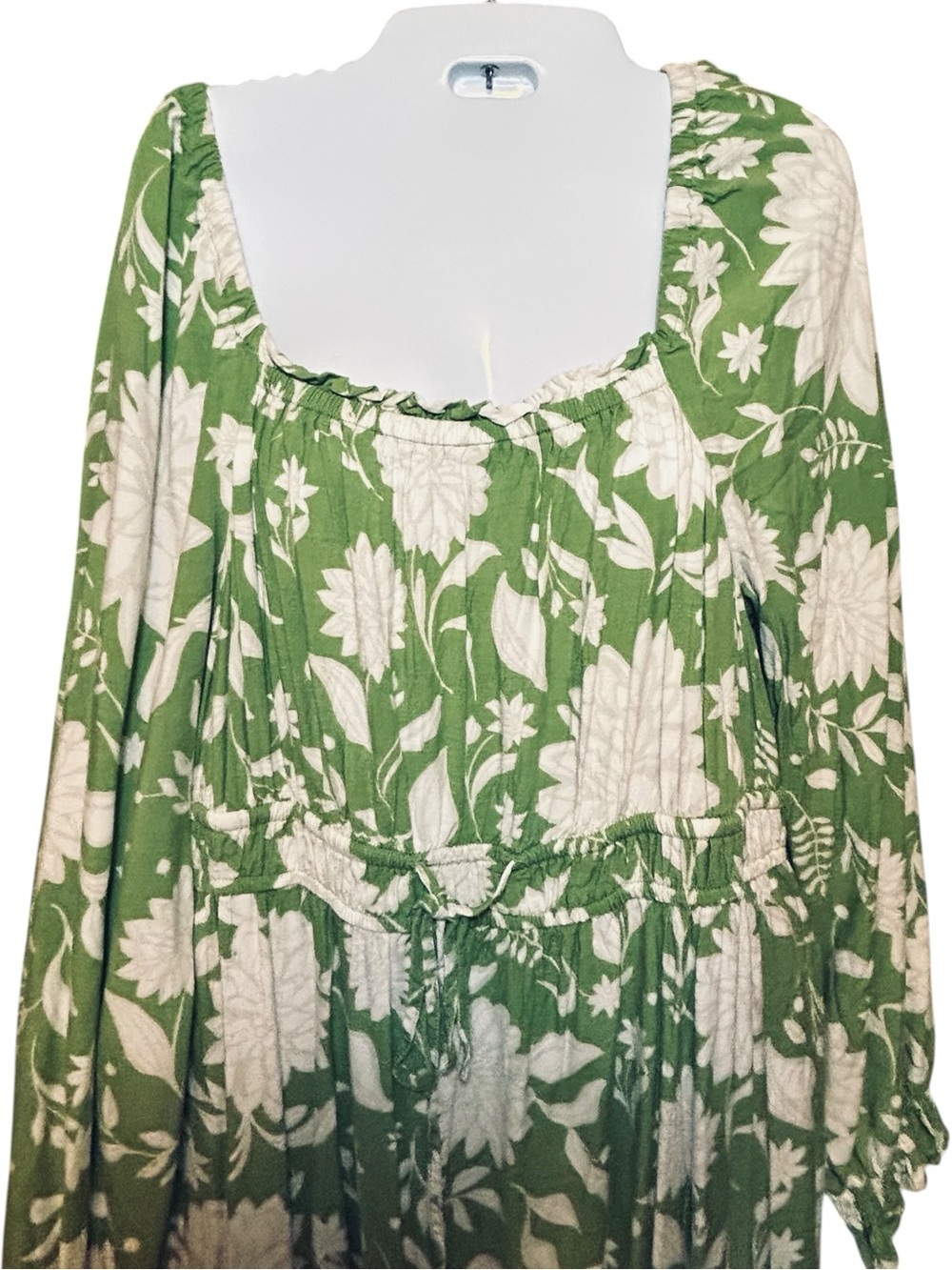 Ava & Viv Green and White Floral Long Sleeve Midi Dress - Picture 5 of 7